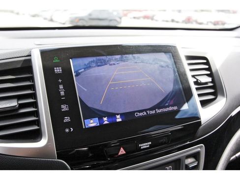 Used 2016 Honda Pilot Touring image 23