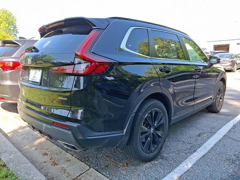 Used 2023 Honda CR-V Sport Touring image 4