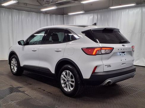 Used 2022 Ford Escape SE w/ Convenience Package image 2