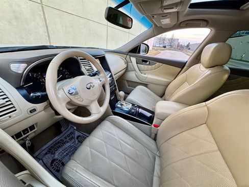 Used 2017 INFINITI QX70 AWD image 15