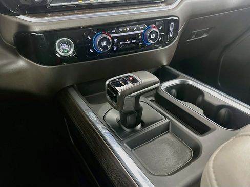 Used 2022 Chevrolet Silverado 1500 LT RWD image 23