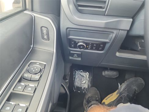 New 2025 Ford F150 XLT w/ Equipment Group 302A MID image 32