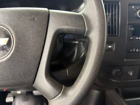 Used 2019 Chevrolet Express 3500 LS RWD image 21