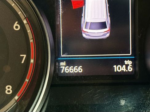 Used 2021 Volkswagen Atlas SE image 19