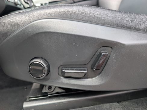 Used 2022 Volvo XC90 T5 Momentum image 64