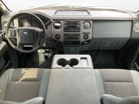 Used 2014 Ford F250 XLT image 10