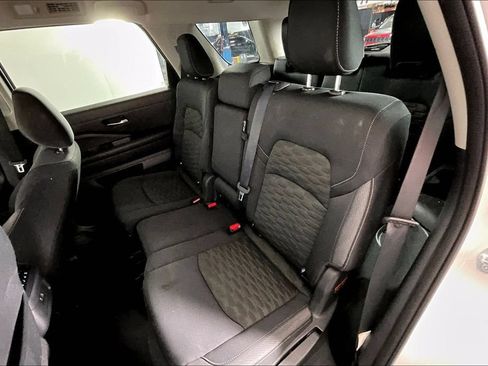 Used 2022 Nissan Pathfinder SV FWD image 32