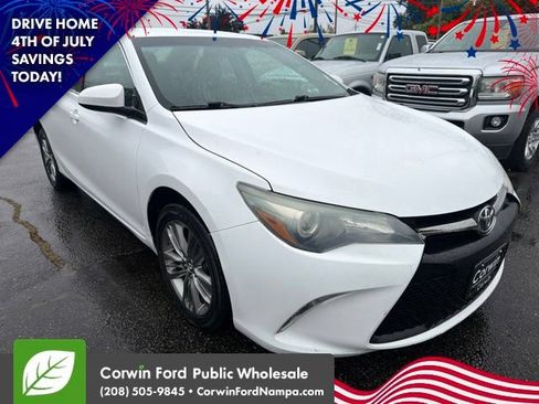 Used 2016 Toyota Camry SE FWD image 3