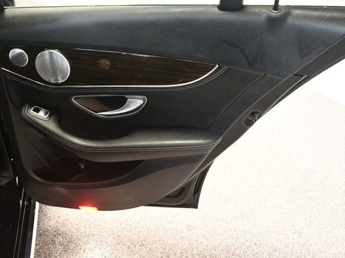Used 2015 Mercedes-Benz C 300 Sedan image 25