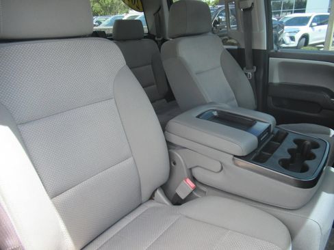 Used 2017 Chevrolet Silverado 1500 Custom w/ Custom Convenience Package RWD image 10