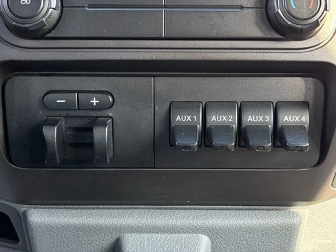 Used 2015 Ford F250 XL w/ Power Equipment Group image 35