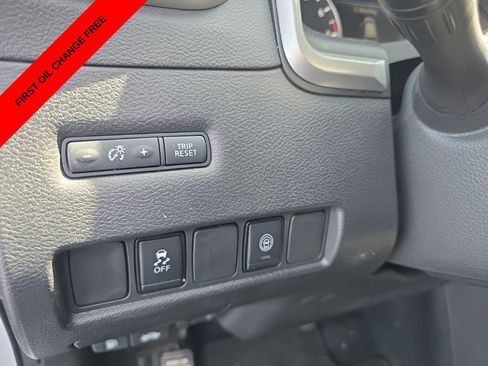 Used 2023 Nissan Murano SV FWD image 12
