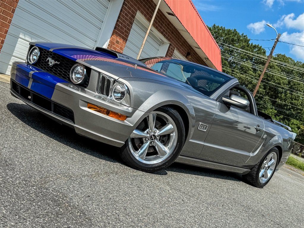 Used 2008 Ford Mustang GT RWD image 9