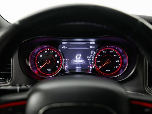 Used 2019 Dodge Charger SXT image 23