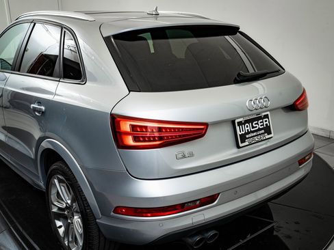 Used 2018 Audi Q3 2.0T Premium w/ Convenience Package image 19