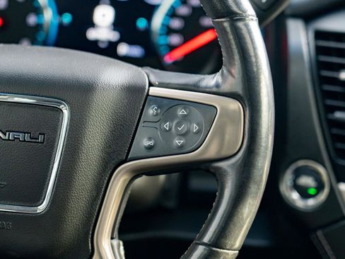 Used 2019 GMC Yukon Denali image 20