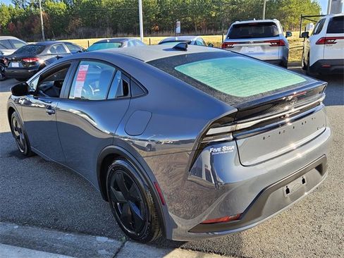 New 2026 Toyota Prius SE image 8