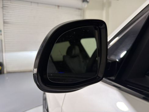 Used 2019 BMW X7 xDrive40i w/ Premium Package AWD/4WD image 8