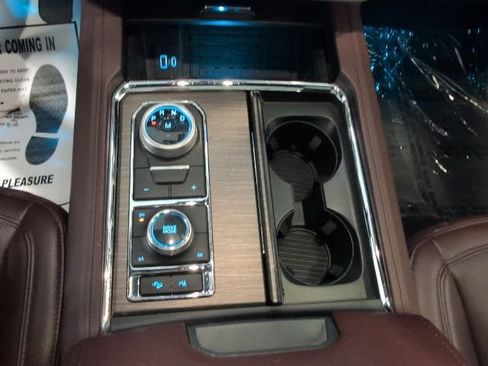 Certified 2024 Ford Expedition Limited AWD/4WD image 24