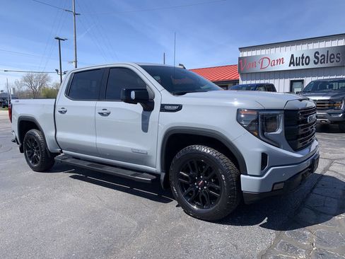 Used 2024 GMC Sierra 1500 Elevation w/ Elevation Premium Package image 2