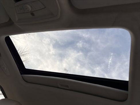 Used 2012 Ford Focus SEL image 23