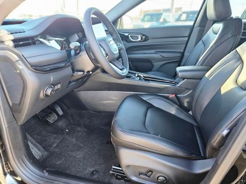 New 2026 Jeep Compass Limited image 14