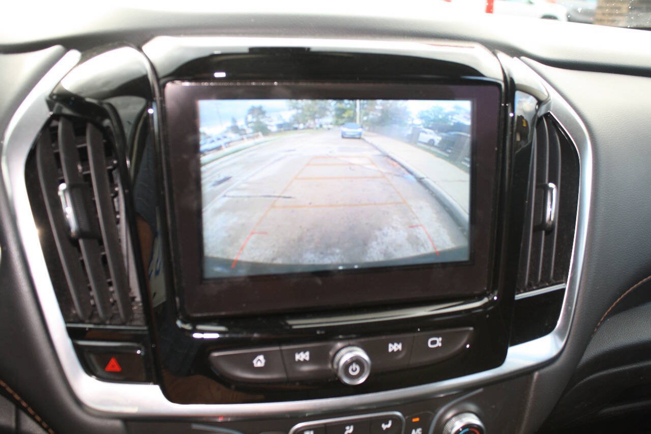 Used 2019 Chevrolet Traverse LT FWD image 12