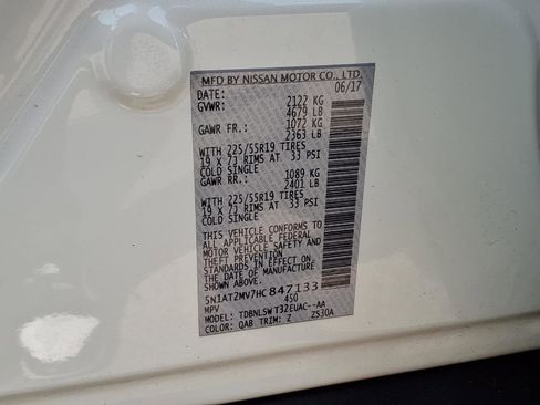 Used 2017 Nissan Rogue SL w/ SL Premium Package image 29