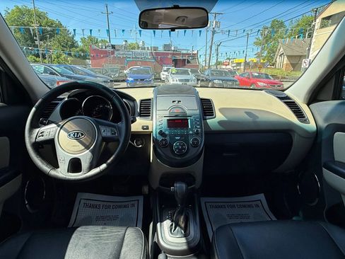 Used 2011 Kia Soul ! FWD image 39
