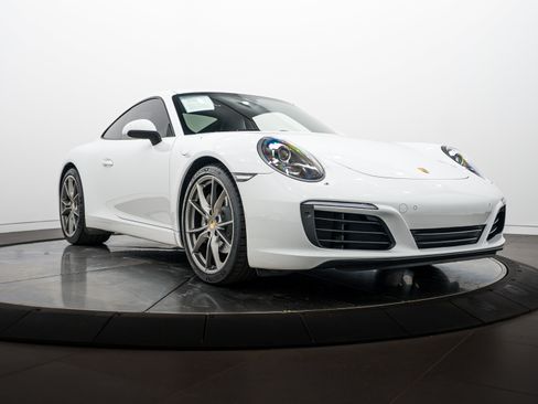 Certified 2017 Porsche 911 Carrera RWD image 9