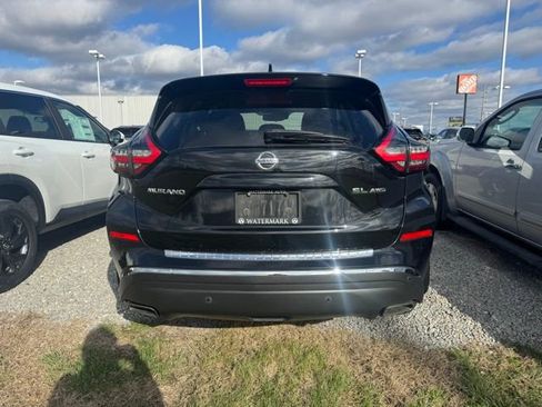 Used 2021 Nissan Murano SL w/ SL Moonroof Package image 3