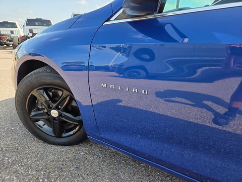 Used 2023 Chevrolet Malibu LS FWD image 11