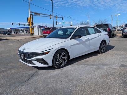 Certified 2025 Hyundai Elantra SEL