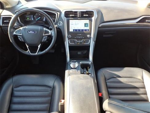 Used 2020 Ford Fusion SEL image 9