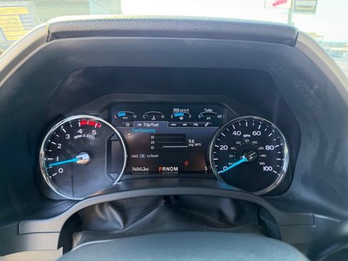 Used 2022 Ford F350 Lariat w/ Lariat Ultimate Package AWD/4WD image 12