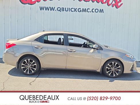 Used 2017 Toyota Corolla SE w/ Carpet Mat Package (TMS) FWD image 8