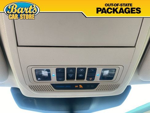 Used 2022 Ford Explorer XLT w/ Equipment Group 202A AWD/4WD image 34