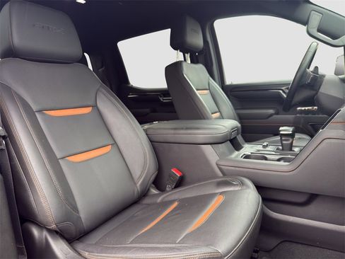 Used 2024 GMC Sierra 1500 AT4 w/ AT4 Preferred Package image 21
