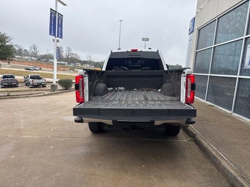 Used 2023 Ford F250 Lariat w/ Lariat Ultimate Package image 7