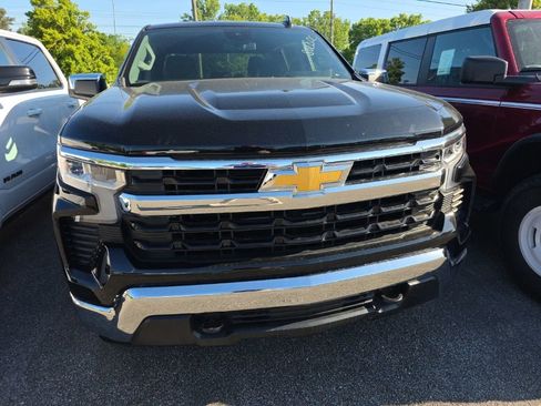 Used 2023 Chevrolet Silverado 1500 LT AWD/4WD image 8