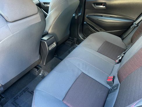 Used 2025 Toyota Corolla SE image 14