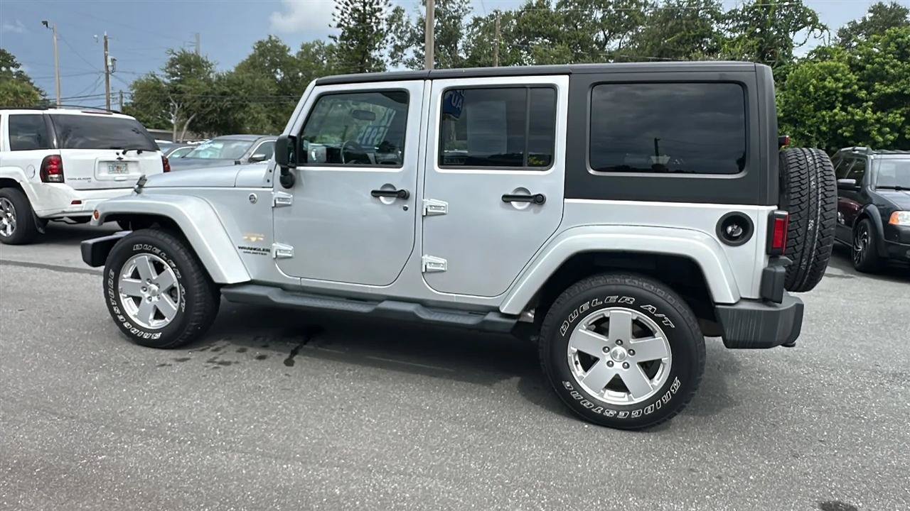Used 2012 Jeep Wrangler Unlimited Sahara w/ Max Tow Pkg AWD/4WD image 15