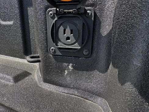 Used 2025 GMC Sierra 2500 Denali Ultimate AWD/4WD image 47