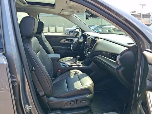 Used 2020 Chevrolet Traverse RS AWD/4WD image 28