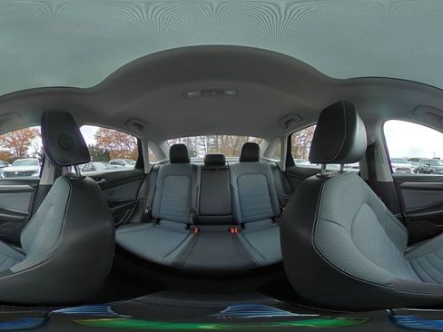 Used 2025 Volkswagen Jetta SE image 41