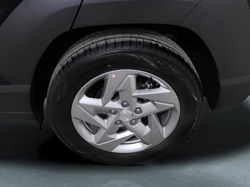 New 2026 Hyundai Kona SE FWD image 9
