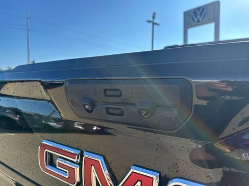 Used 2023 GMC Sierra 1500 AT4 AWD/4WD image 8