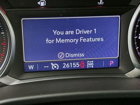 Used 2021 GMC Acadia SLT w/ Preferred Package AWD/4WD image 19