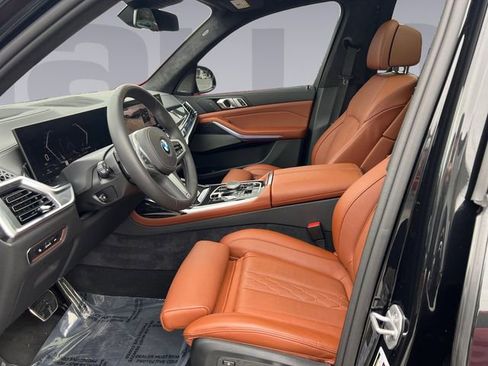 Used 2026 BMW X7 xDrive40i w/ M Sport Package image 10