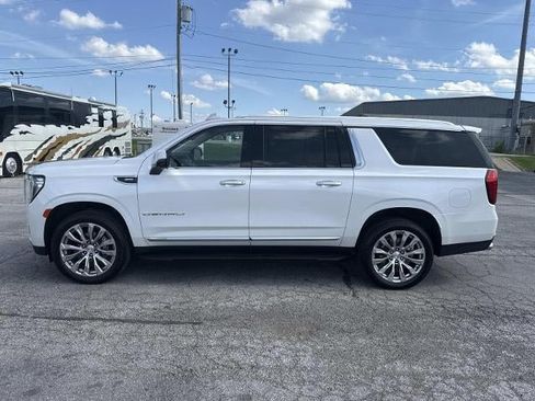 Used 2024 GMC Yukon XL Denali w/ Advanced Technology Package AWD/4WD image 10